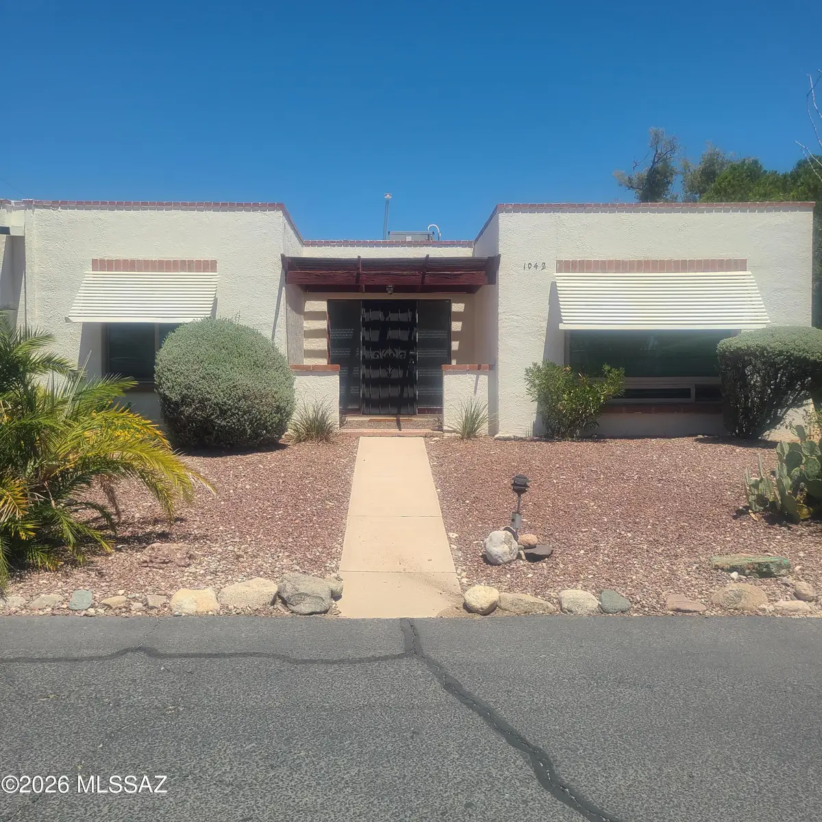 1042 N Va Primavera, Tucson, AZ 85710 - #1