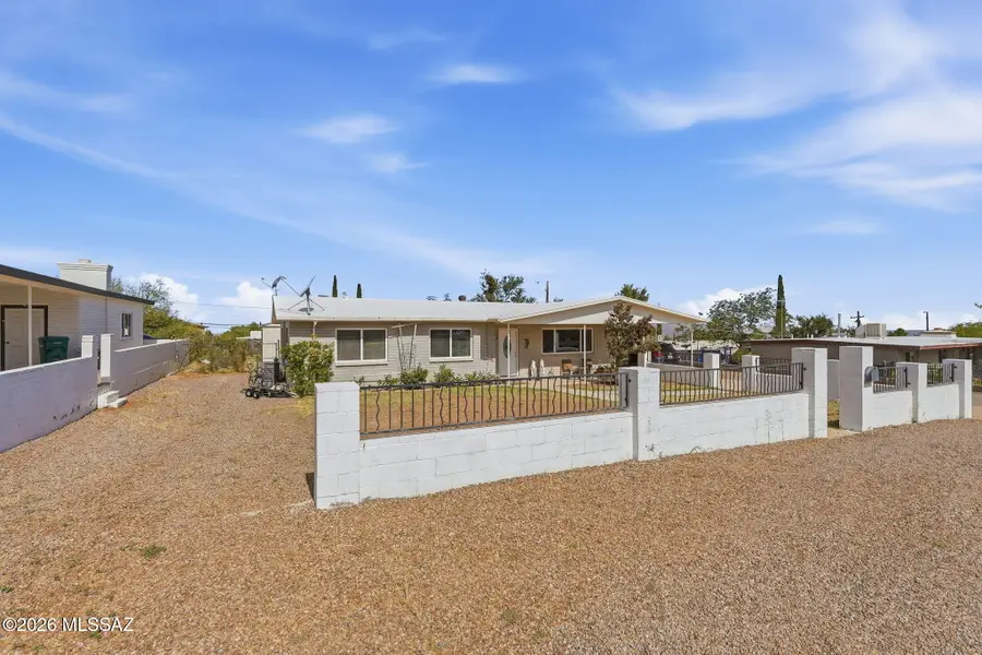1500 N Calle Zamora, Oracle, AZ 85623 - #2