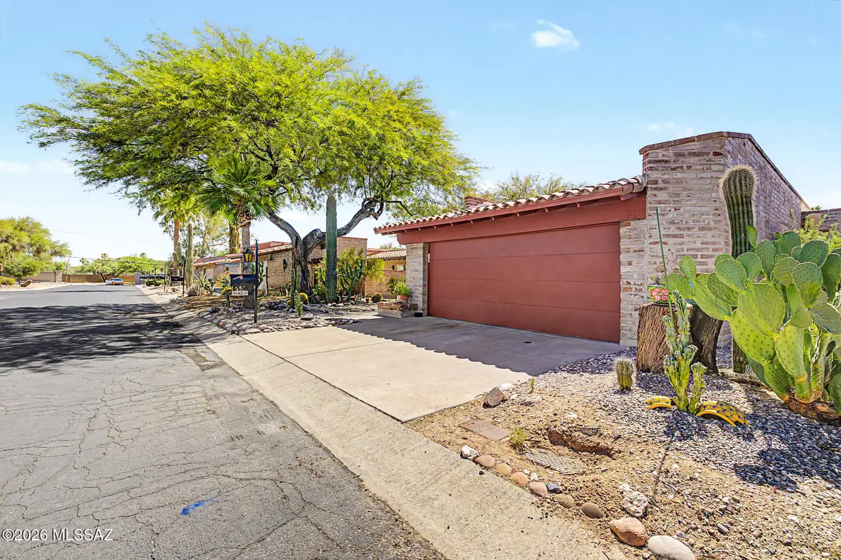 8421 N Va Tioga, Tucson, AZ 85704 - #1