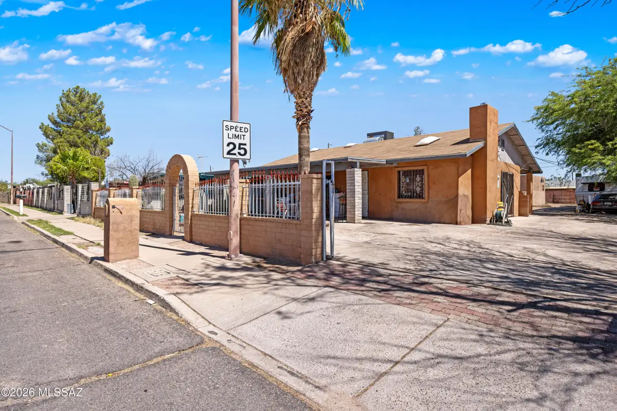 843 W Wyoming, Tucson, AZ 85706 - #1