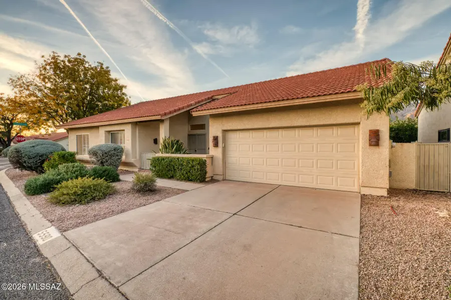 5590 N Waterfield, Tucson, AZ 85750 - #2