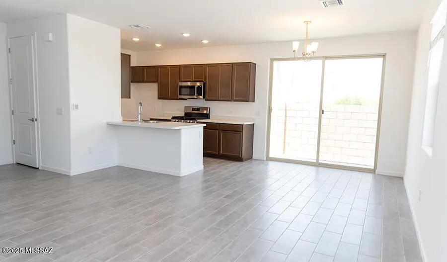 2661 S Oakenshield, Tucson, AZ 85730 - #2