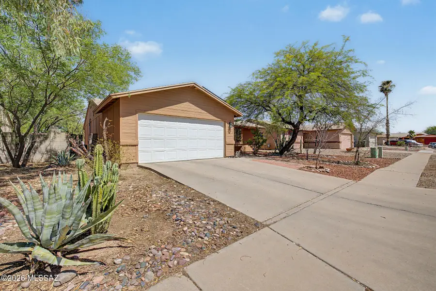 5811 S Oaklands, Tucson, AZ 85746 - #2