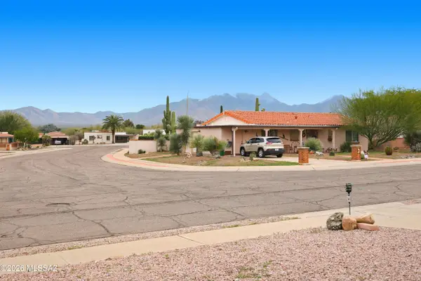 334 S Vista Del Rio, Green Valley, AZ 85614
