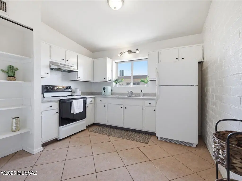 1808/1810 E Miles, Tucson, AZ 85719 - #1
