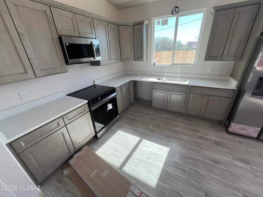 827 E 33rd, Tucson, AZ 85713 - #3