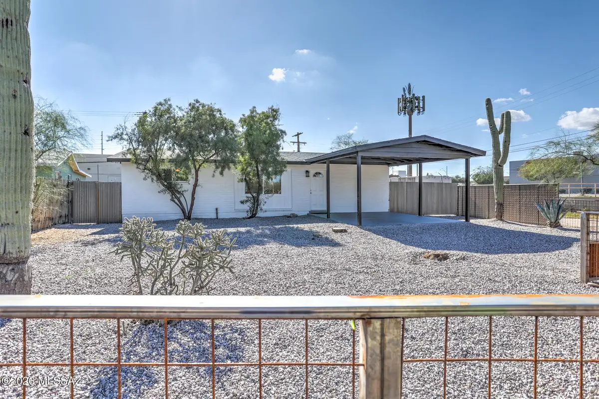 810 E Water, Tucson, AZ 85719 - #1