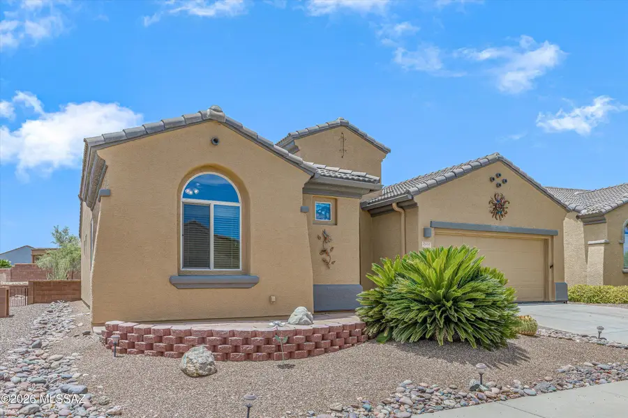 2051 W Demetrie Canyon, Green Valley, AZ 85622 - #3