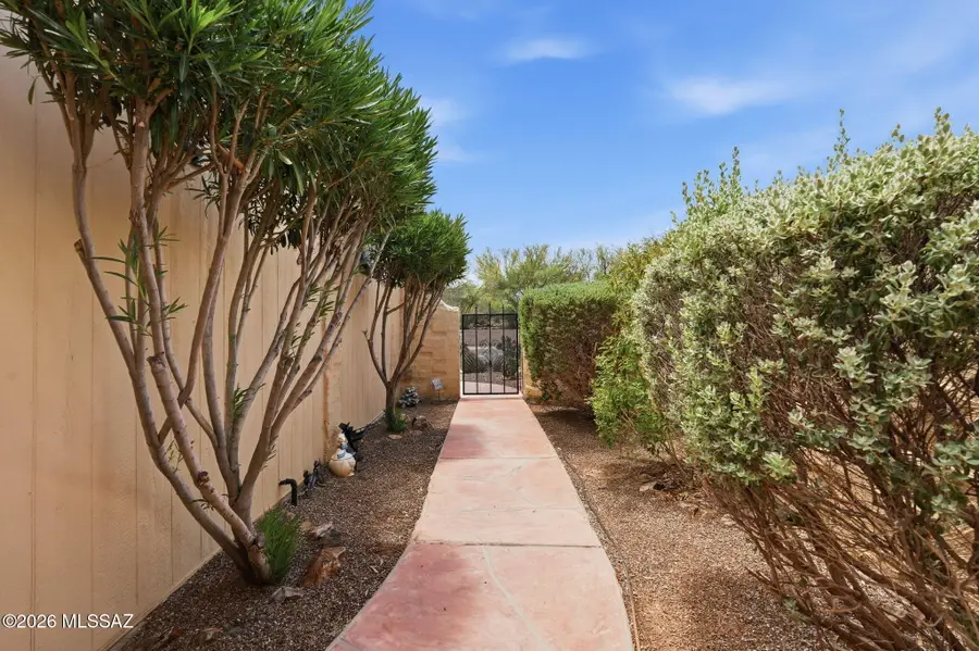 870 W Vereda Calma, Green Valley, AZ 85614 - #2