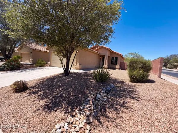836 W Placita El Cauce Rico, Green Valley, AZ 85614