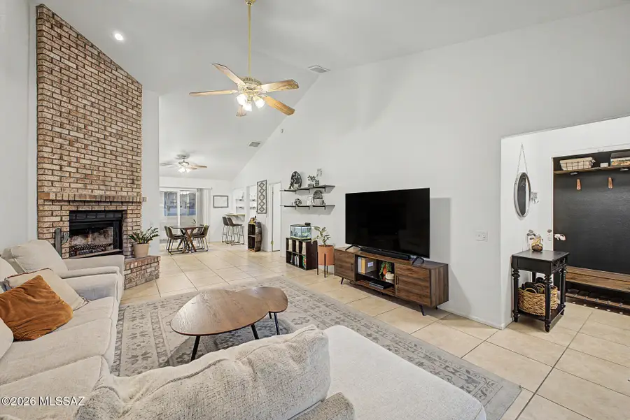 2758 W Calle Gardenias, Tucson, AZ 85745 - #3