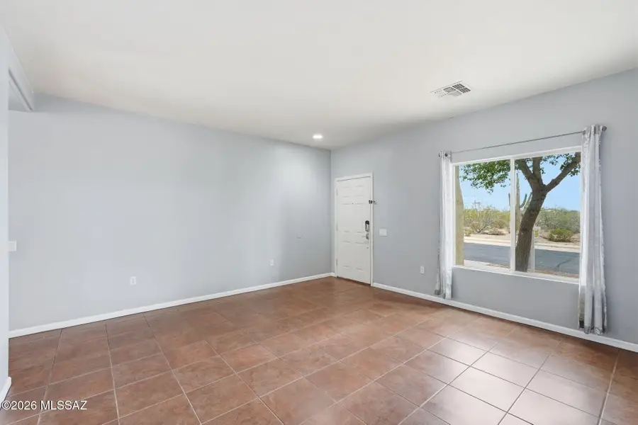 835 W Vuelta Granadina, Sahuarita, AZ 85629 - #2