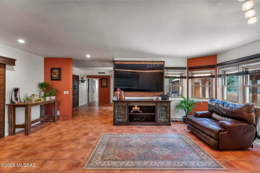 2302 Circulo De Anza, Tubac, AZ 85646 - #2