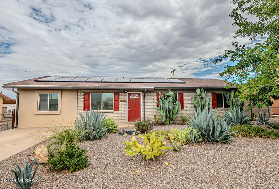 1302 W Santa Fe, Safford, AZ 85546 - #2