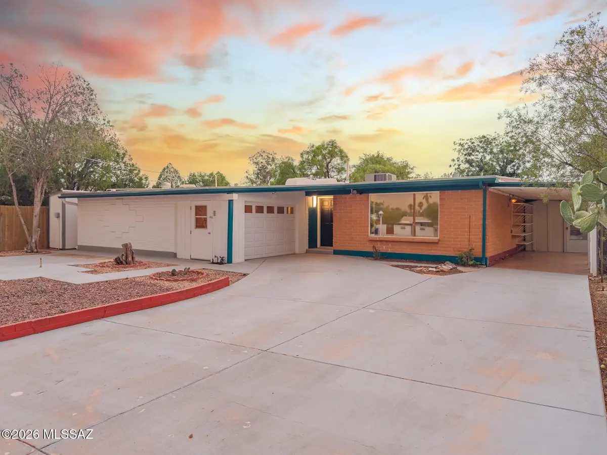 715 N Belvedere, Tucson, AZ 85711 - #1