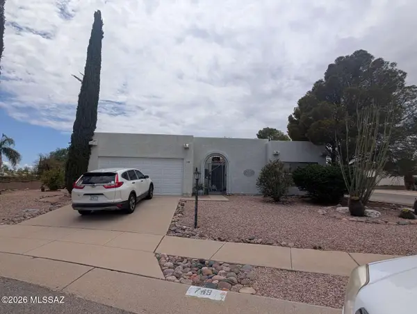 749 W Rio Altar, Green Valley, AZ 85614
