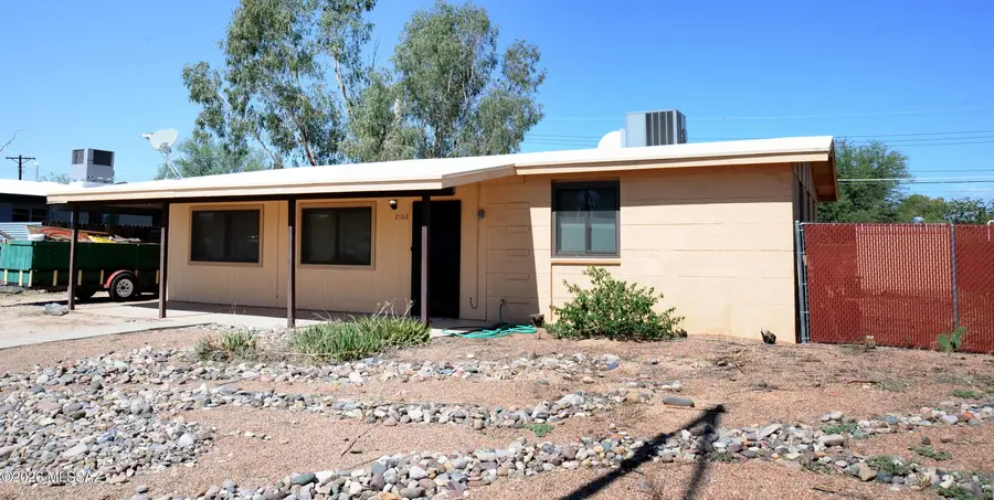 2102 S Rosemont, Tucson, AZ 85711 - #3