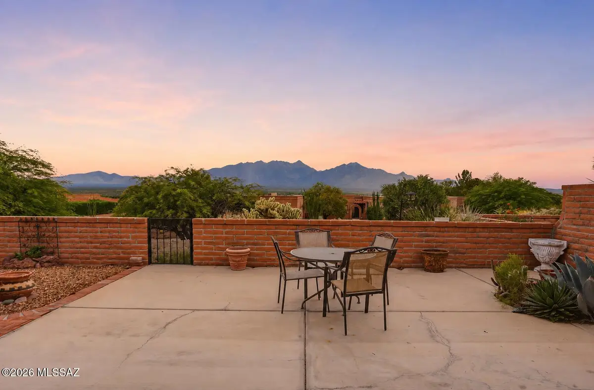 3301 S Calle Del Acle, Green Valley, AZ 85622 - #1