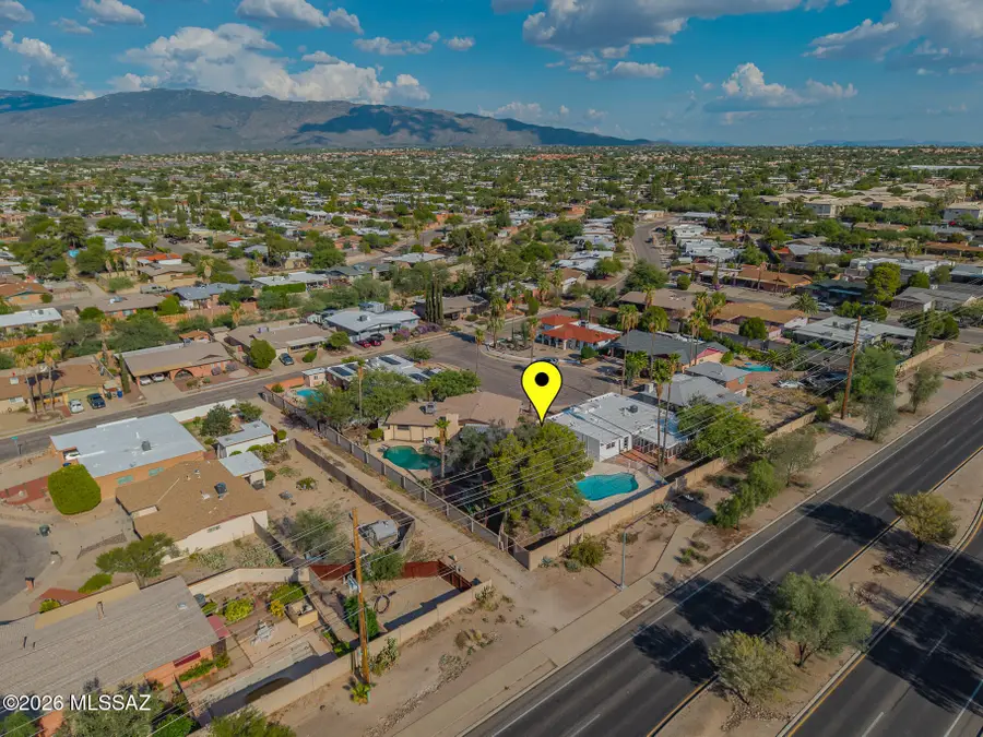 9501 E Barrudean Hills, Tucson, AZ 85748 - #3