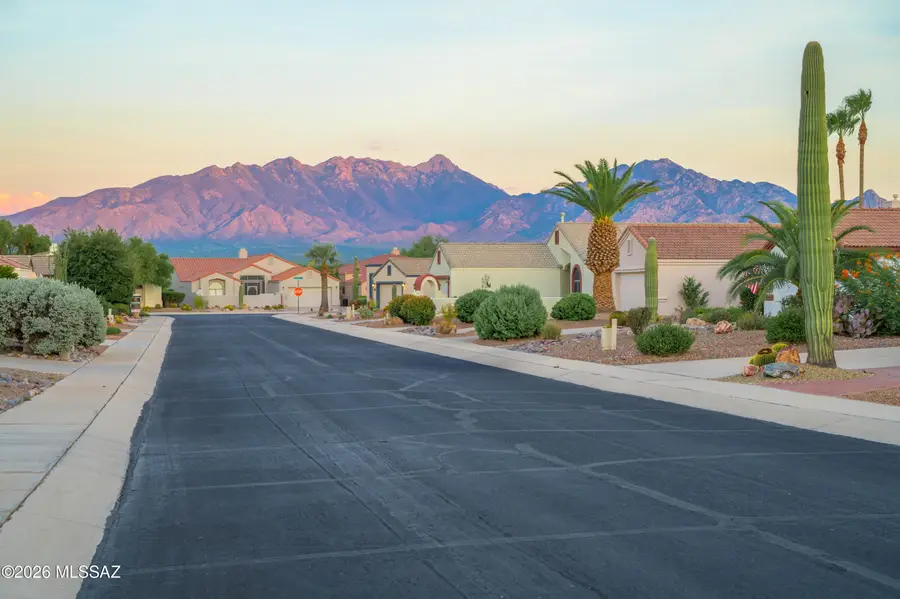 601 W Links, Green Valley, AZ 85614 - #2