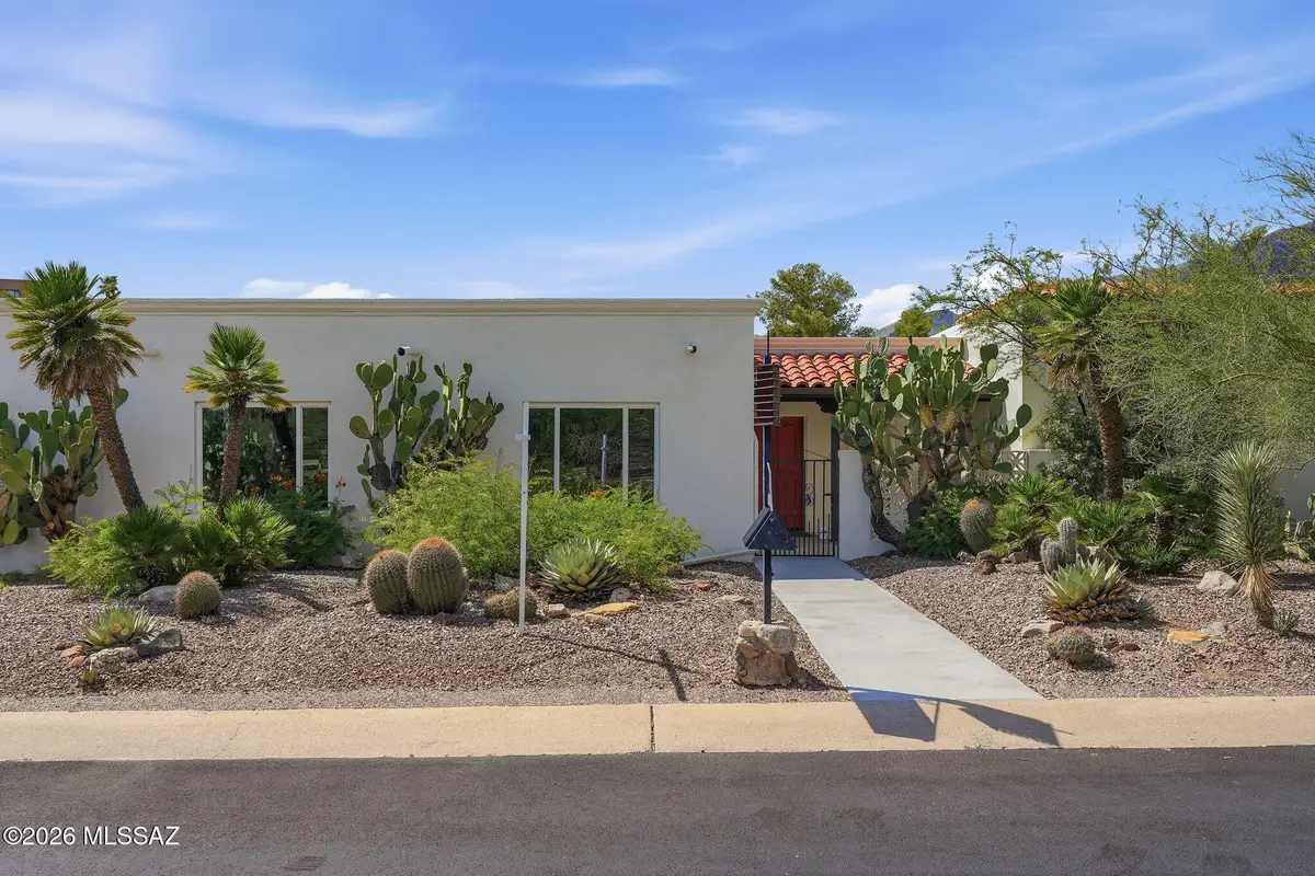 5822 N Camino Esplendora, Tucson, AZ 85718 - #1