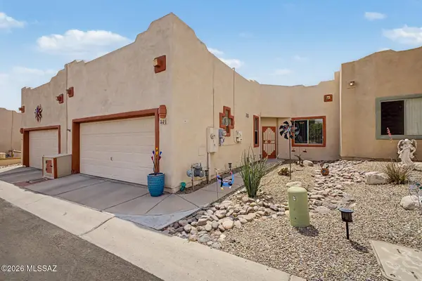 441 W Deerwood, Green Valley, AZ 85614
