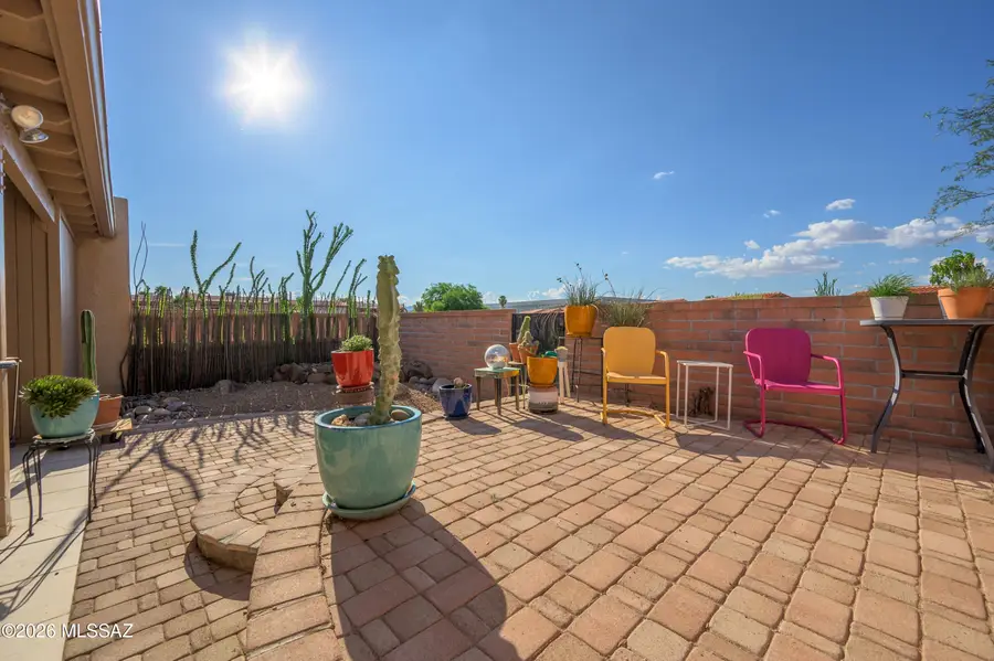 1604 W Calle Zuniga, Green Valley, AZ 85622 - #3