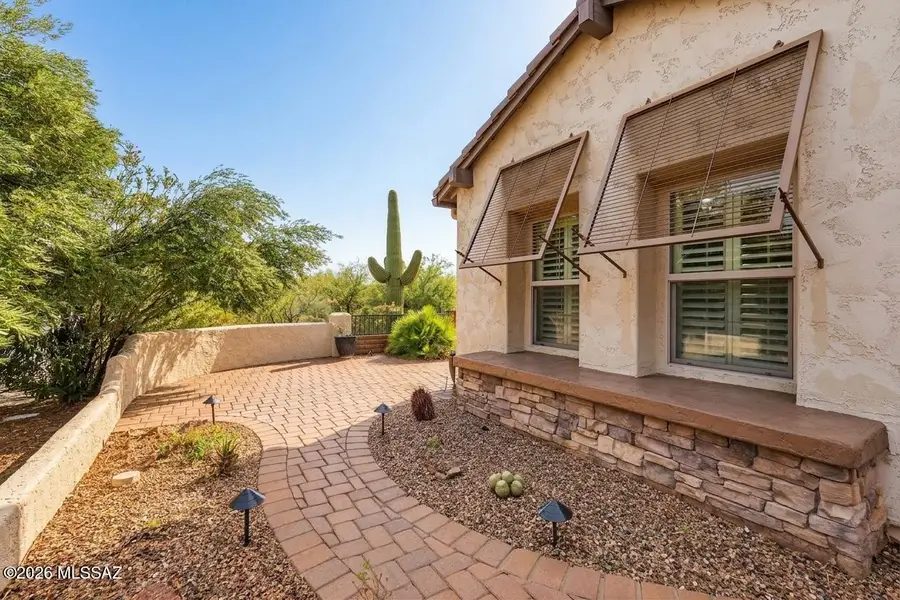 1833 E Barn Swallow, Green Valley, AZ 85614 - #2
