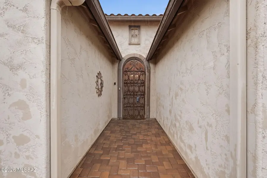 1833 E Barn Swallow, Green Valley, AZ 85614 - #3