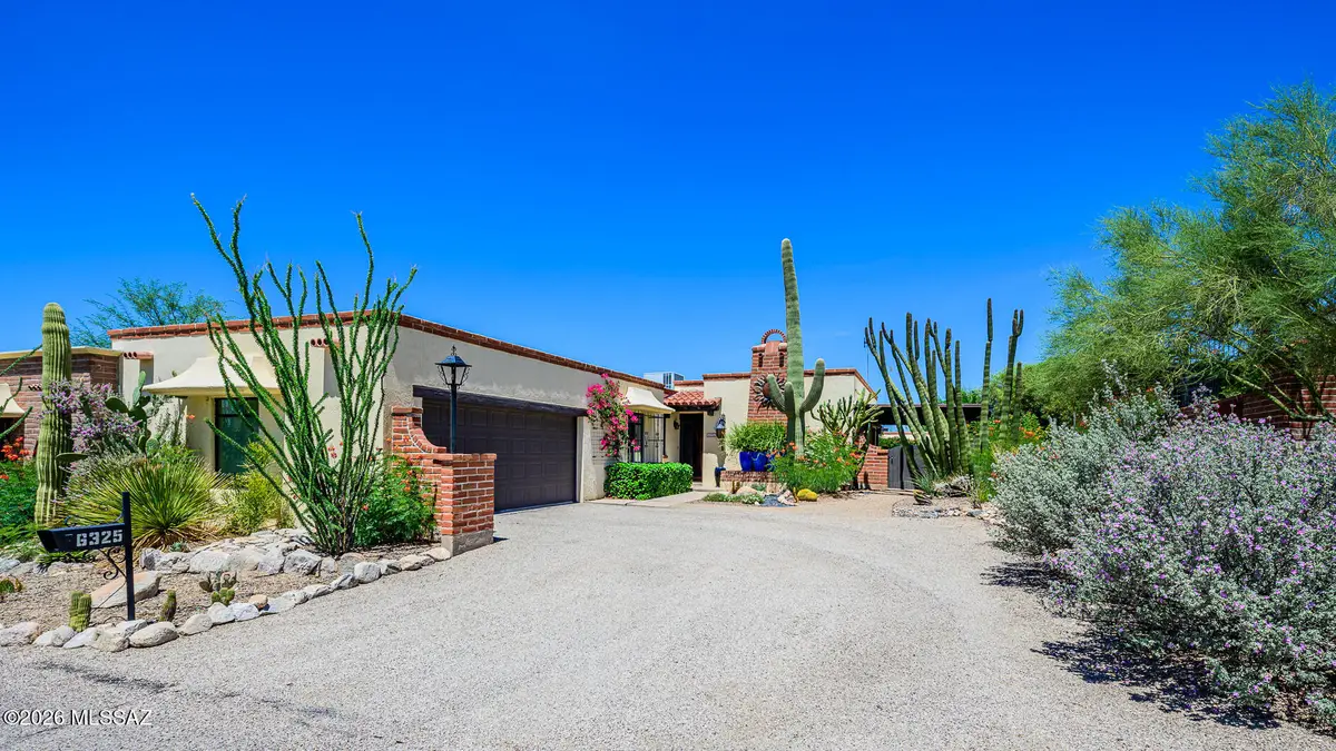6325 N Calle Del Caballo, Tucson, AZ 85718 - #1