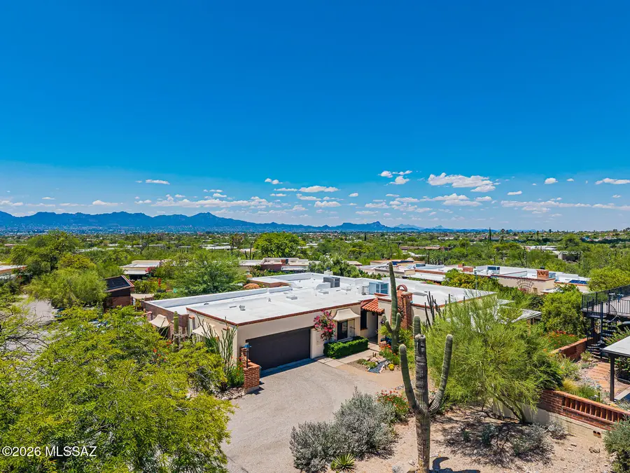 6325 N Calle Del Caballo, Tucson, AZ 85718 - #2