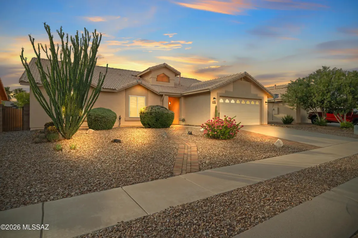 9687 E Banbridge, Tucson, AZ 85747 - #1