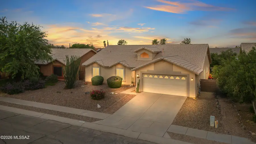 9687 E Banbridge, Tucson, AZ 85747 - #3