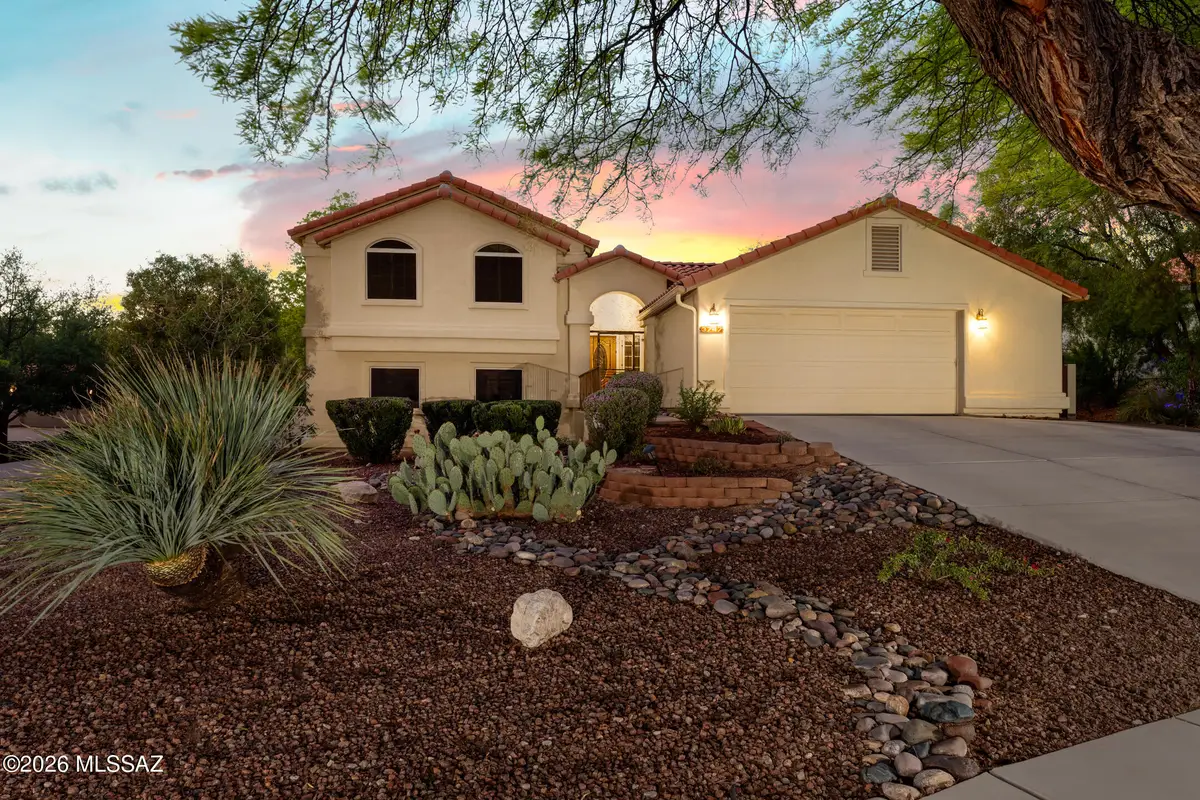 3747 N Sabino Ridge, Tucson, AZ 85750 - #1
