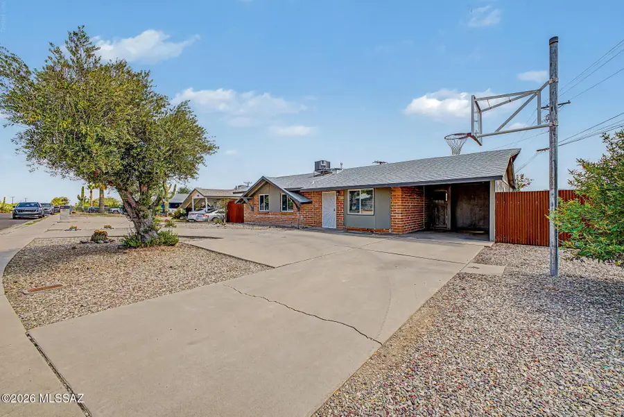 2071 W Merlin, Tucson, AZ 85713 - #3