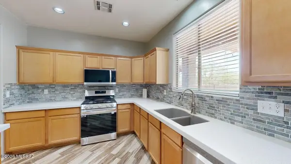 995 E Mount Shibell, Sahuarita, AZ 85629