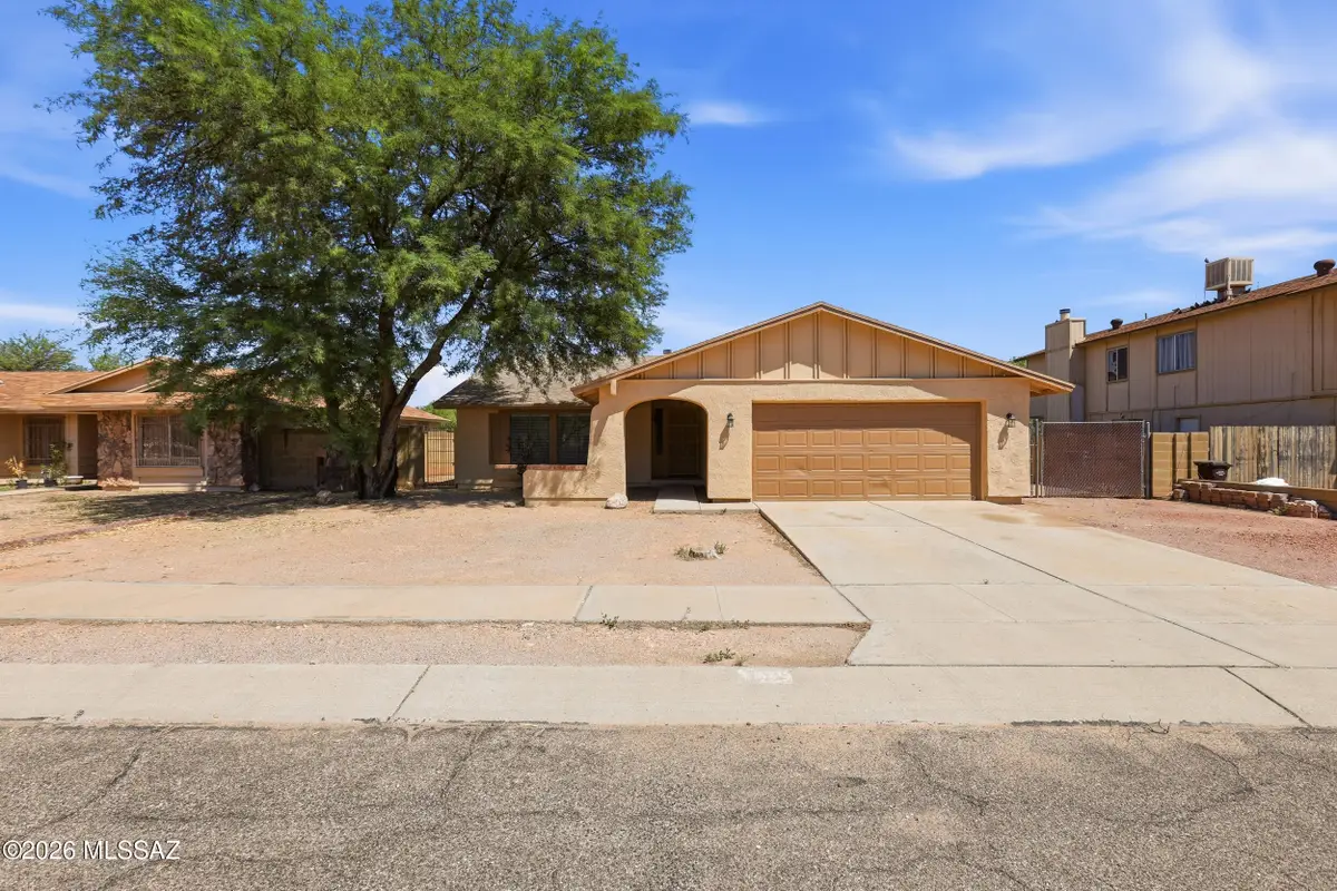 7561 S Via Hermosa, Tucson, AZ 85746 - #1