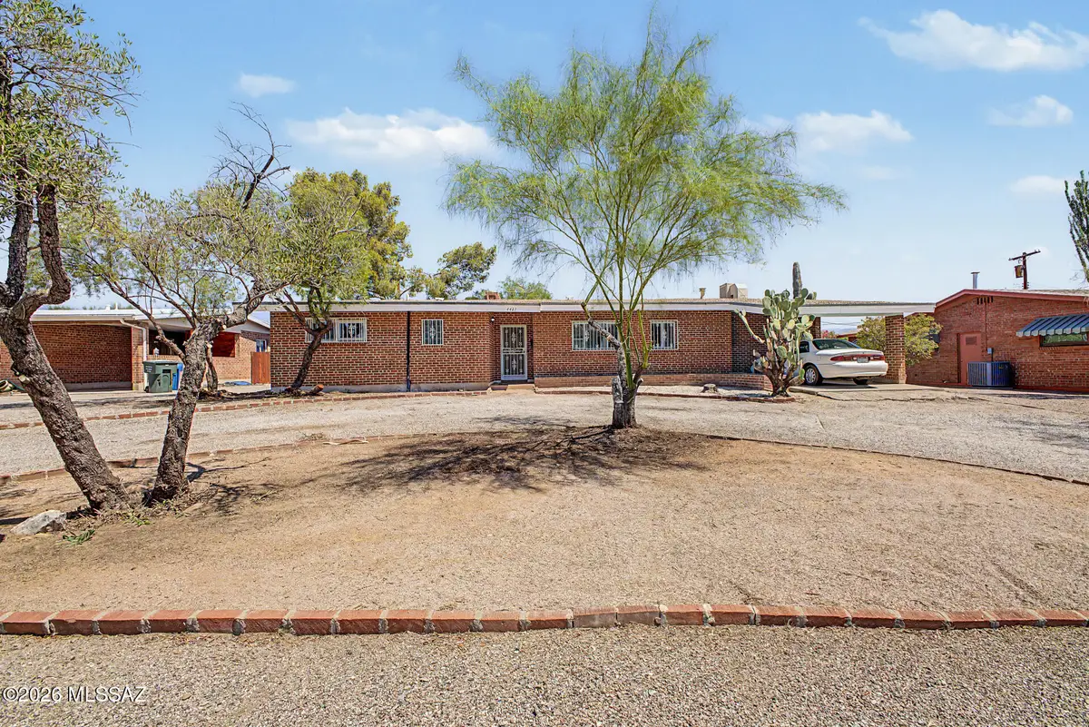 4421 E 7th, Tucson, AZ 85711 - #1