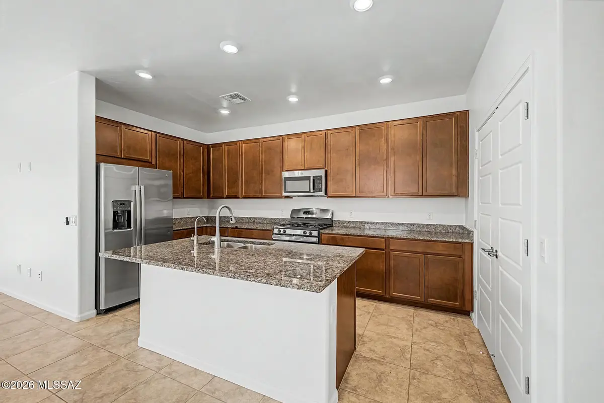 7803 S Sugarbend, Tucson, AZ 85757 - #1
