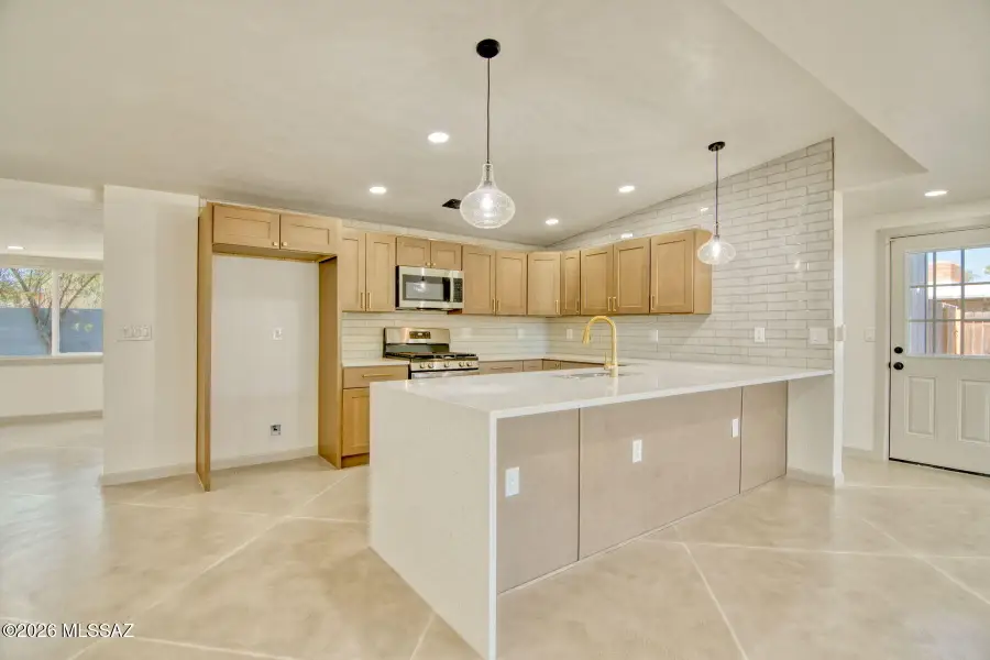 7022 E 5th, Tucson, AZ 85710 - #3
