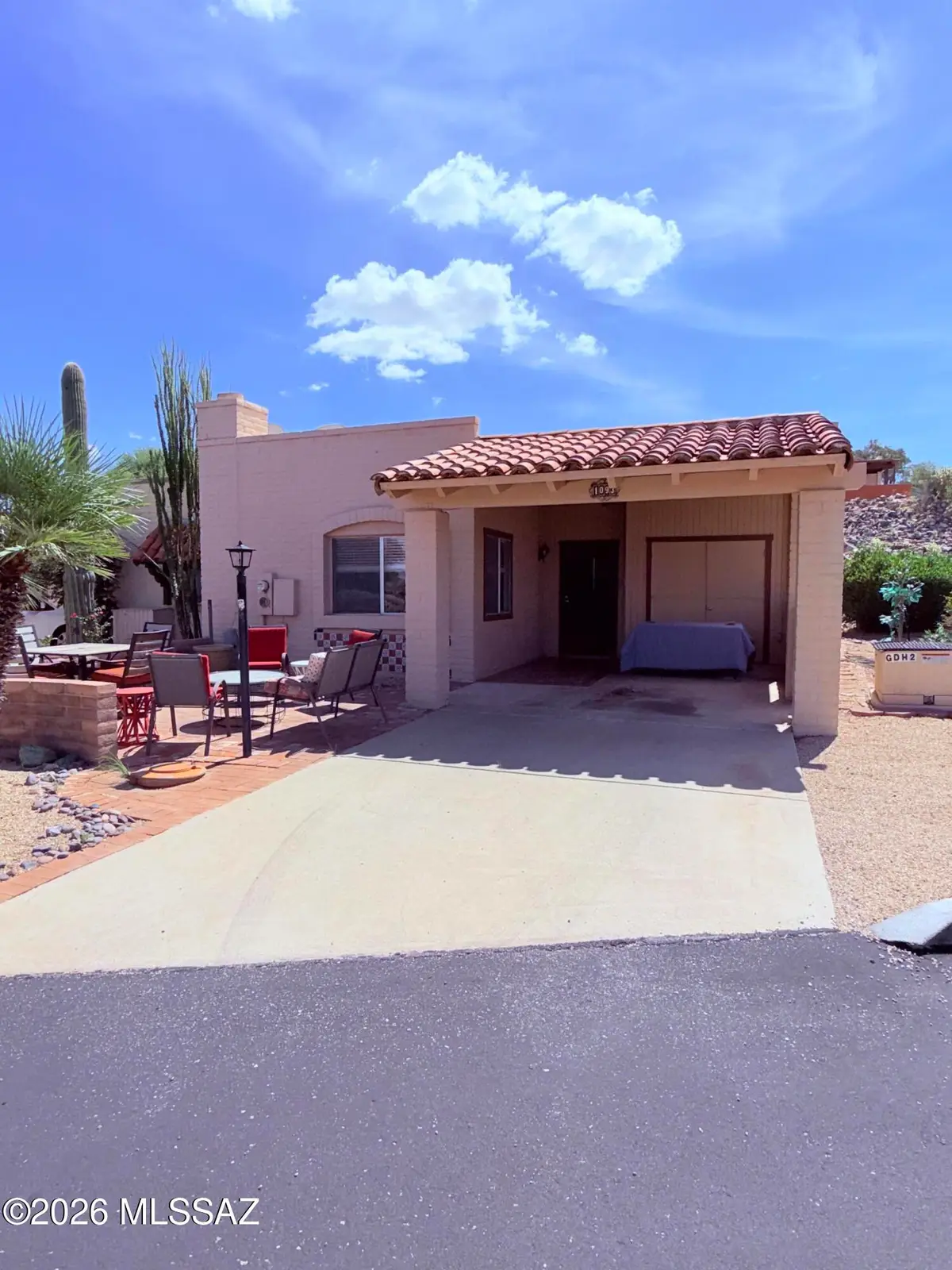1093 W Calle Alhambra, Green Valley, AZ 85622 - #1