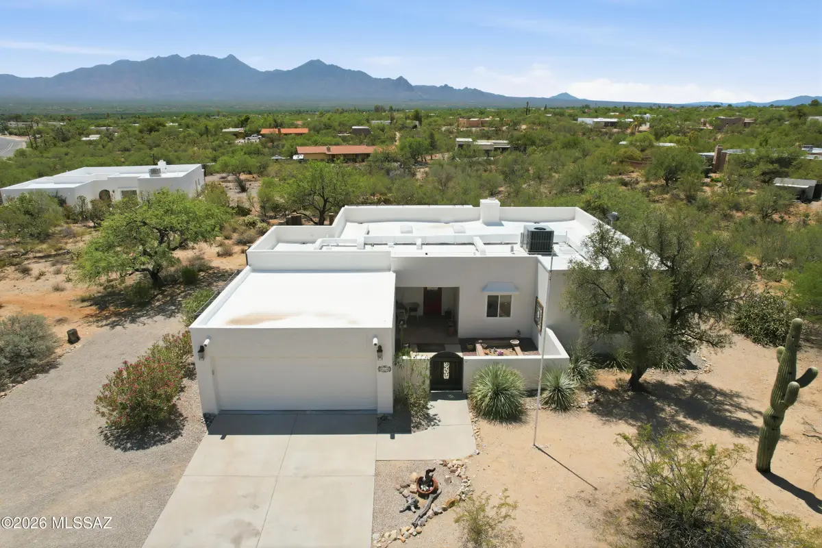 655 W Continental, Green Valley, AZ 85622 - #1