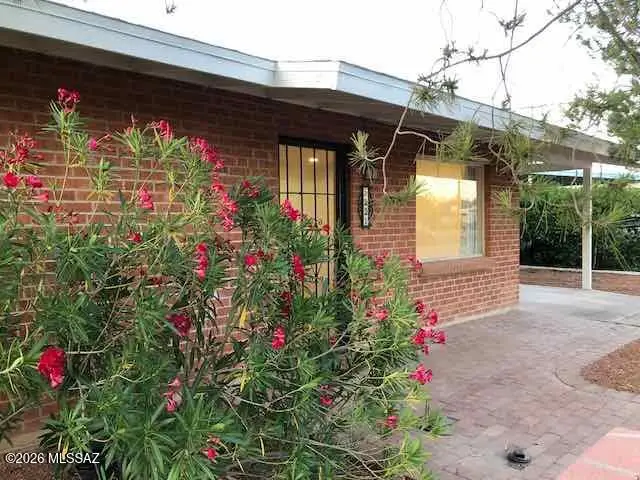 5221 E Fairmount, Tucson, AZ 85712 - #3
