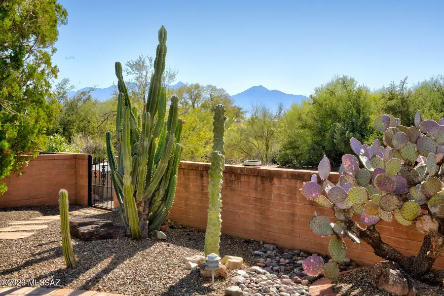 791 W Calle De Alegria, Green Valley, AZ 85614 - #2