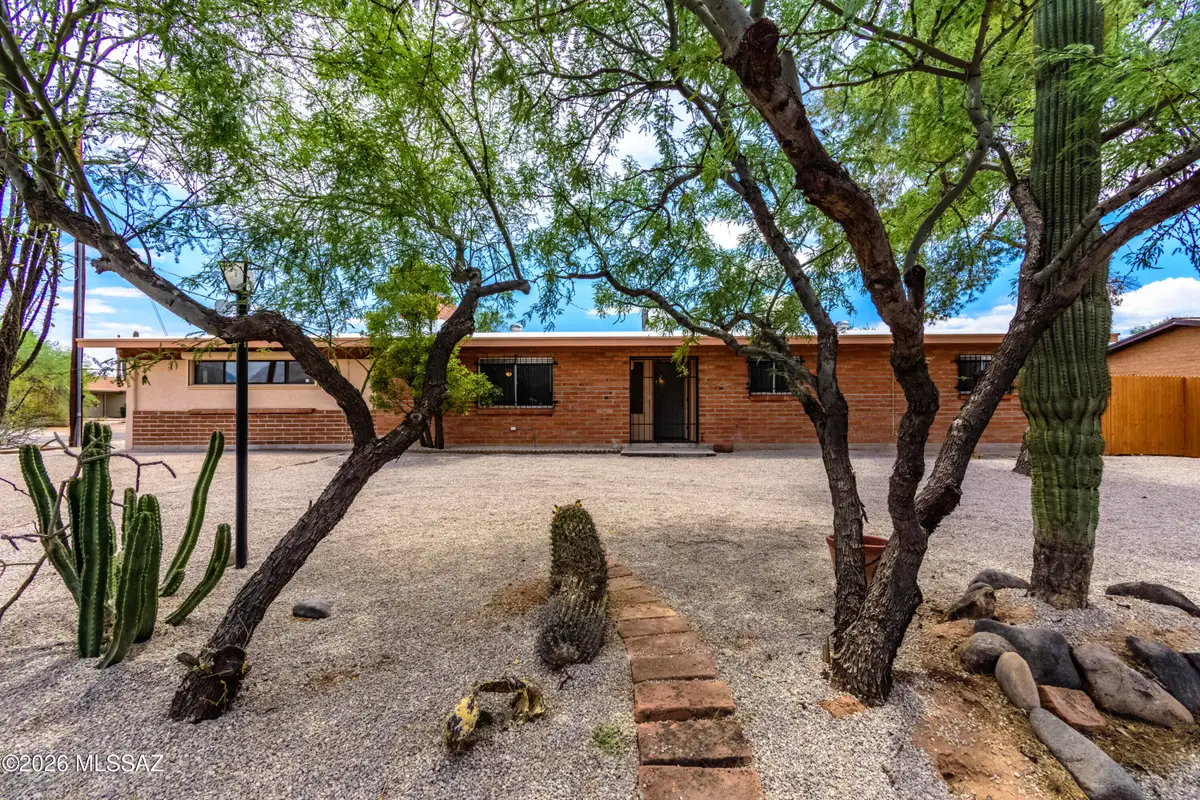 4520 E Glenn, Tucson, AZ 85712 - #1