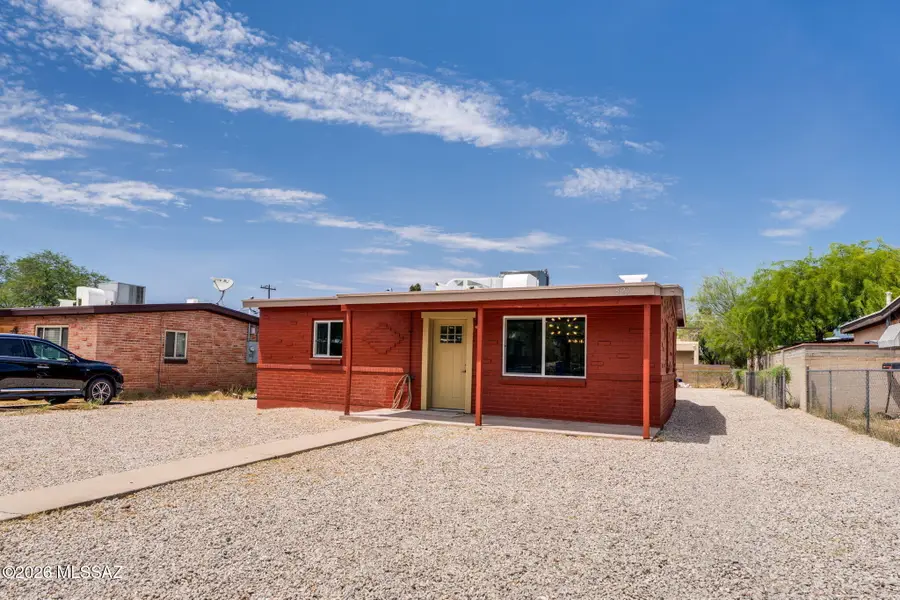 827 E Lester, Tucson, AZ 85719 - #2