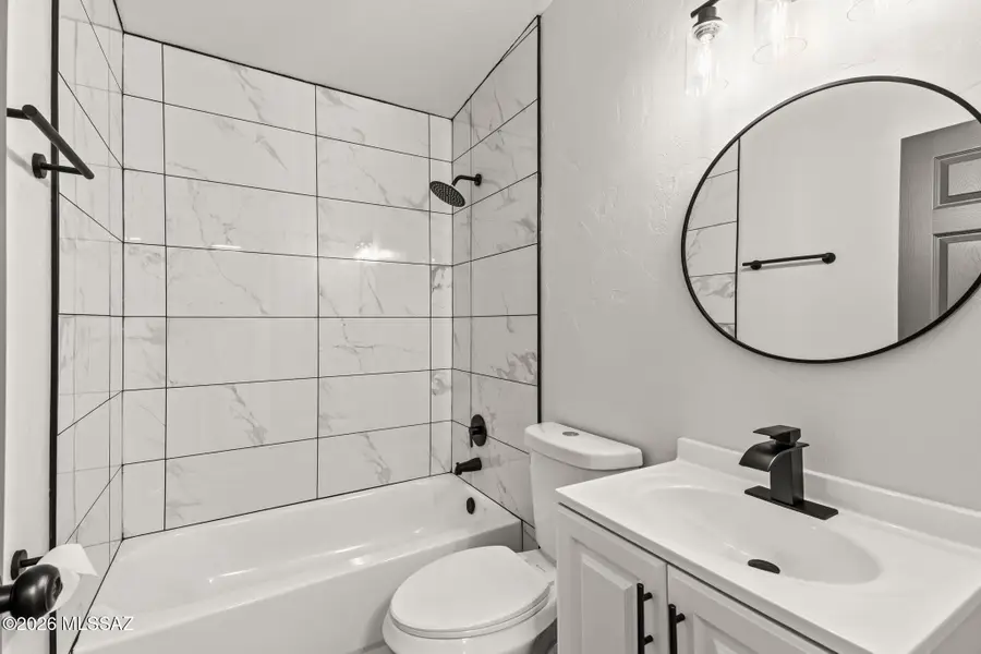 827 E Lester, Tucson, AZ 85719 - #3
