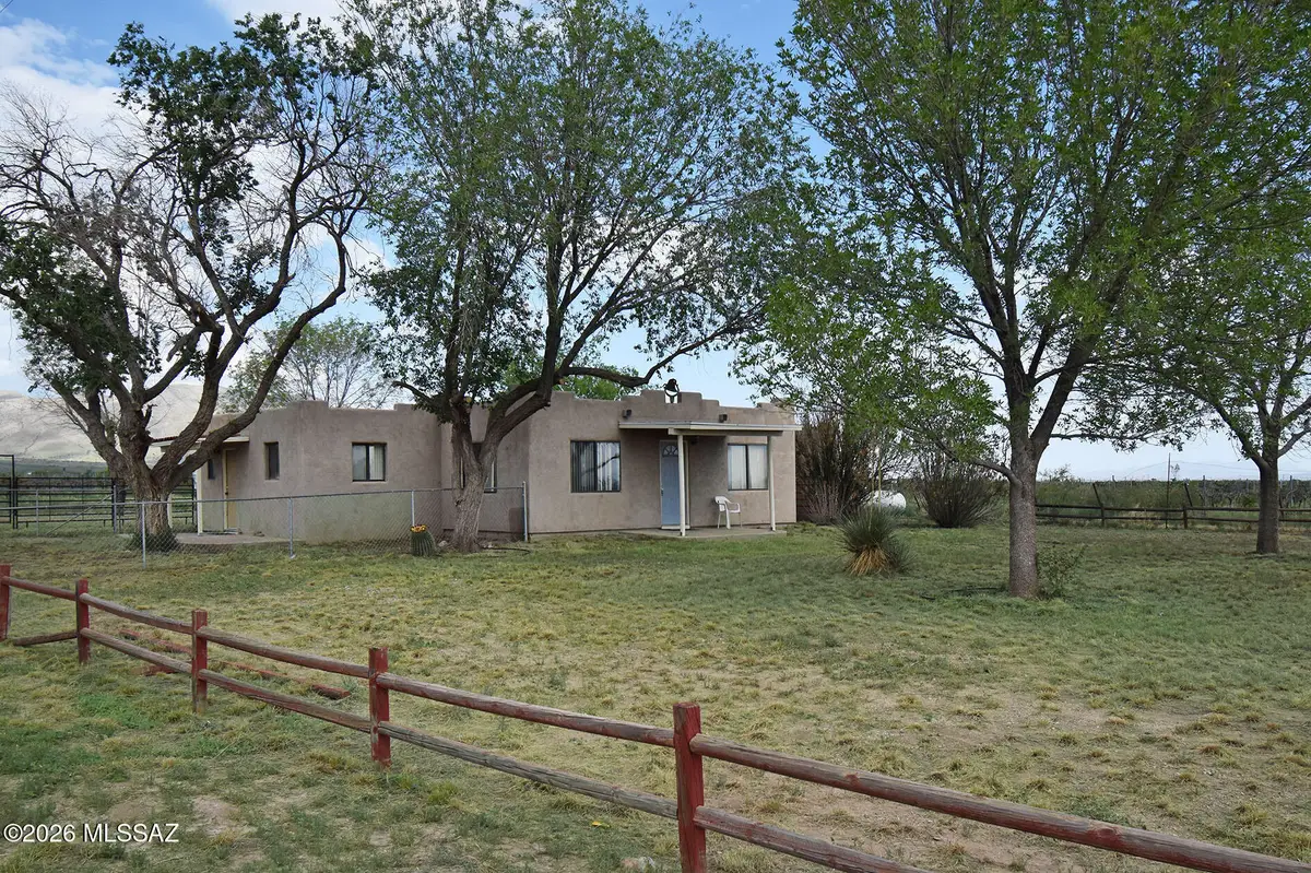 1203 N Cochise Stronghold, Cochise, AZ 85606 - #1