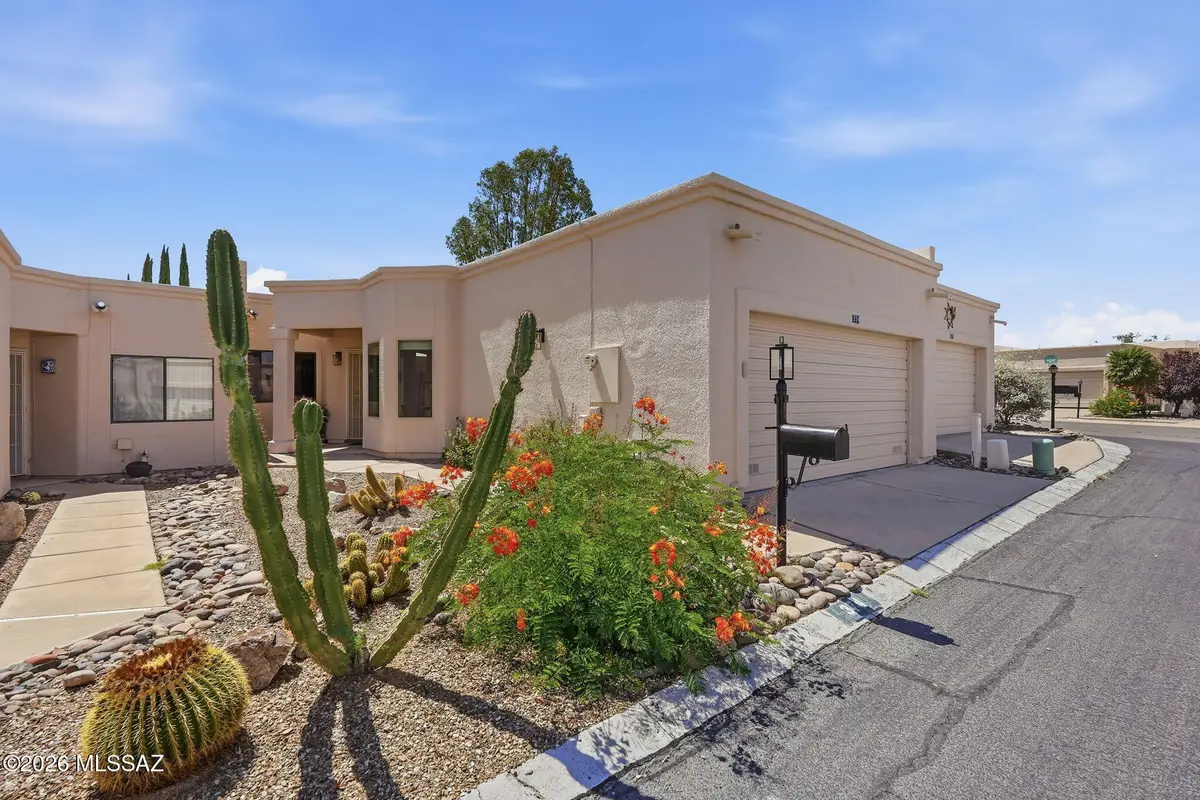 374 S Placita De Caborca, Green Valley, AZ 85614 - #1