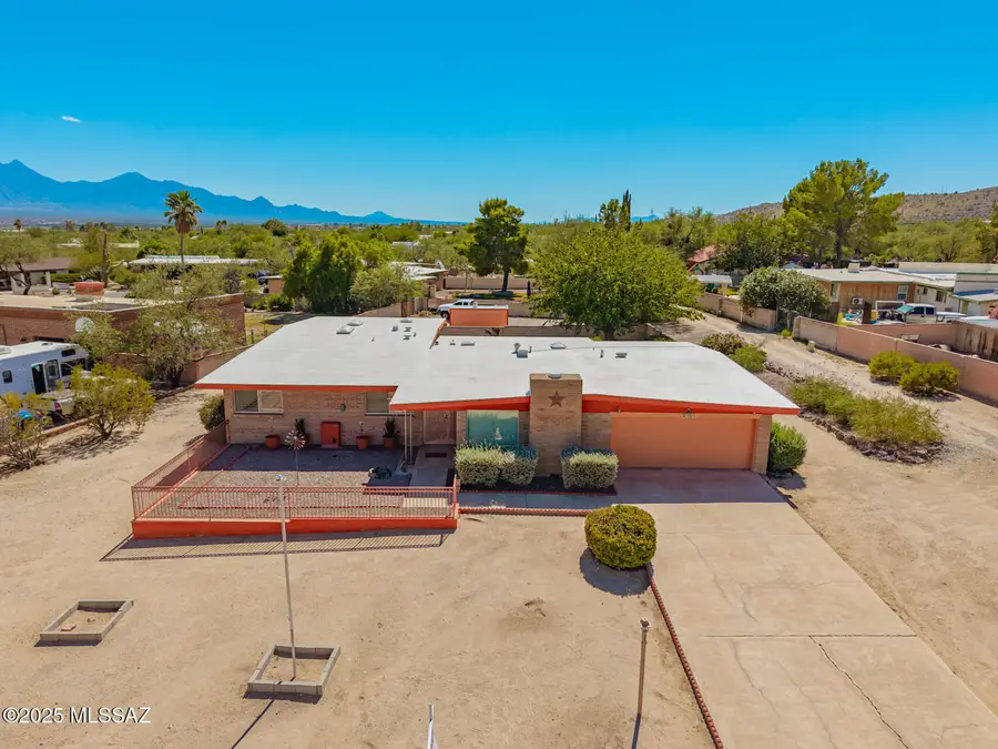 1271 W Calle De La, Sahuarita, AZ 85629 - #3